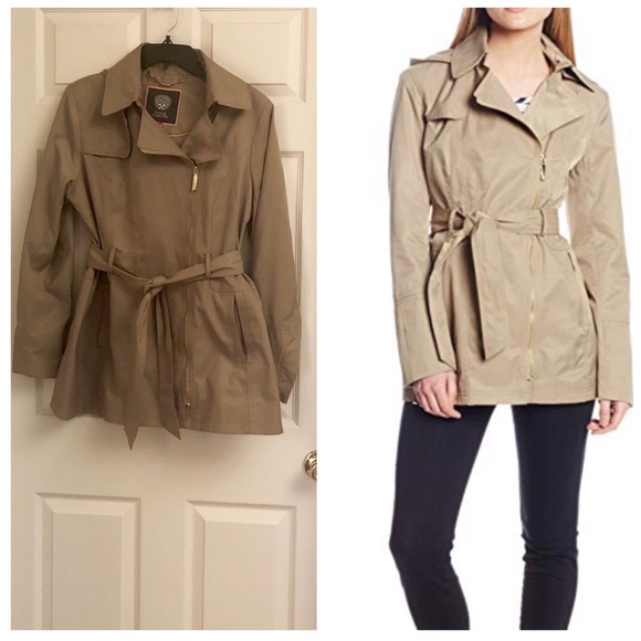 Vince Camuto Jackets & Blazers - Vince Camuto Asymmetrical Tan Jacket, Sz L